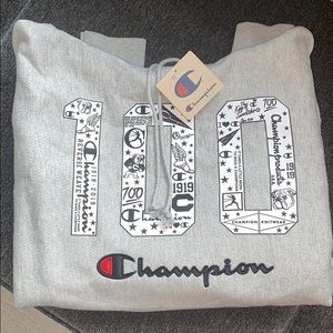 NWT! X-large champion reverse serve hoodie